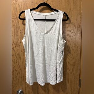 Time and Tru Women's Classic White Tank Top